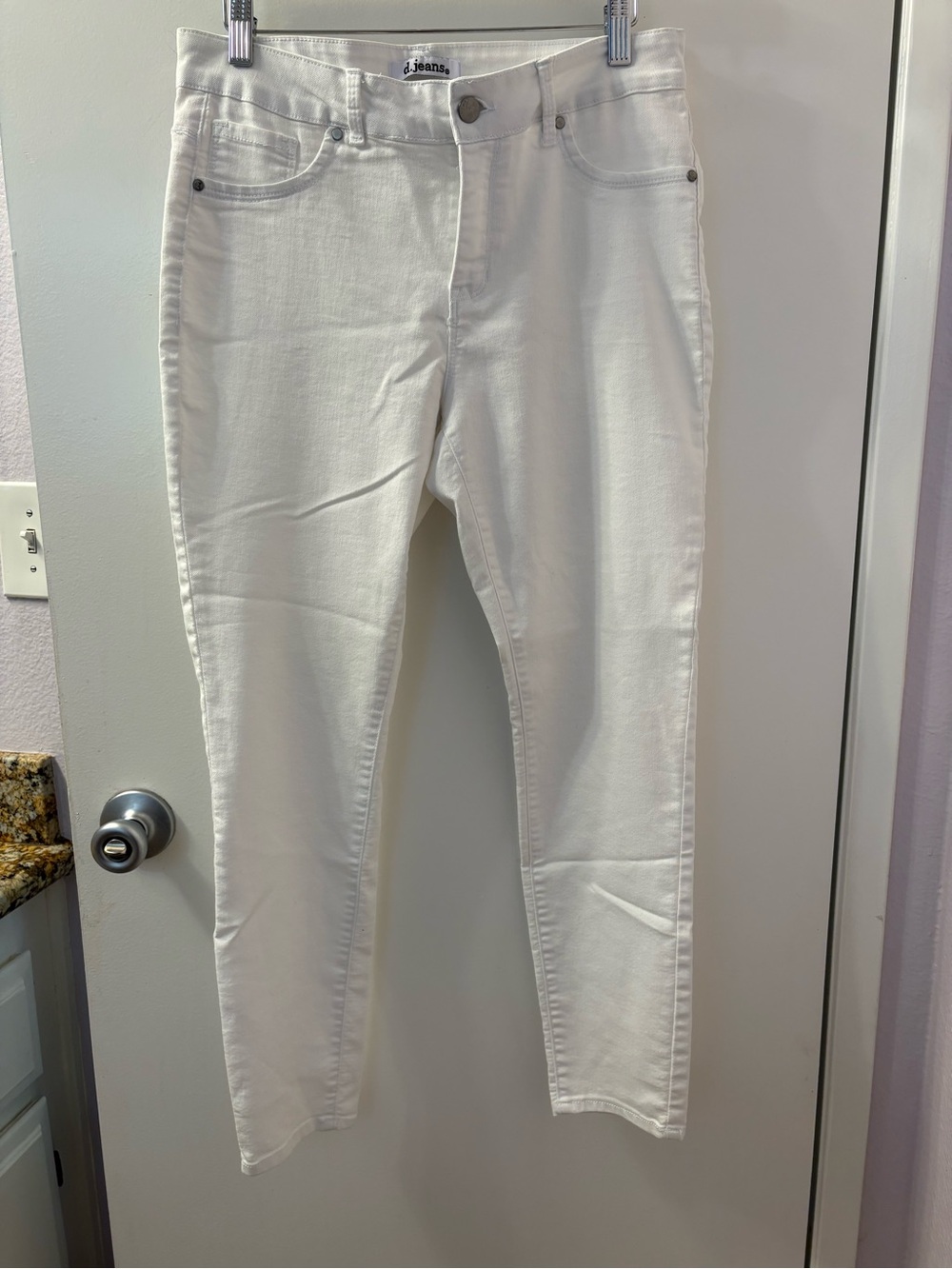 d. jeans Women's White Slim Jeans Size 8